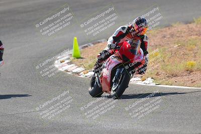 media/Oct-15-2022-TrackXperience (Sat) [[8f70b8b0be]]/Group 2/session 2 turn 3 and 4/